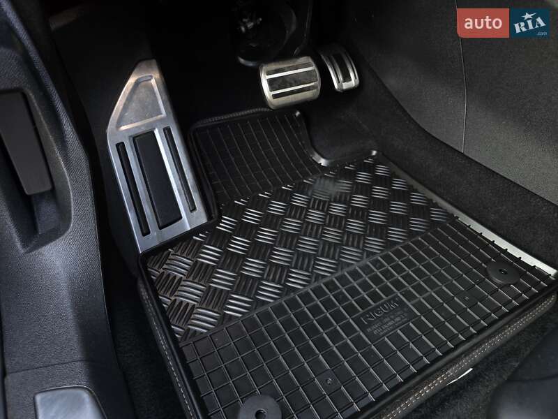 Внедорожник / Кроссовер Peugeot 5008 2021 в Калуше