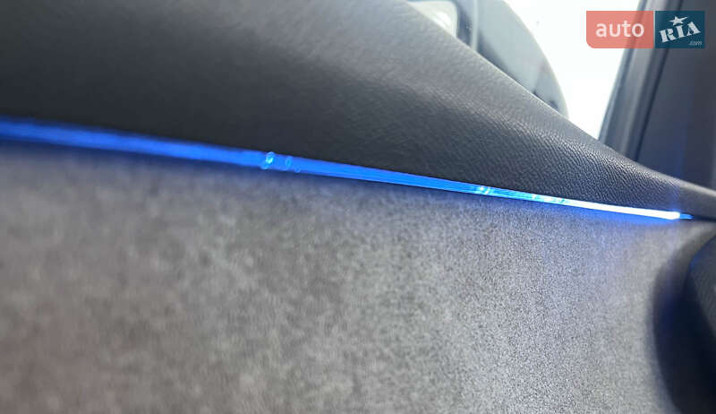 Внедорожник / Кроссовер Peugeot 5008 2019 в Львове