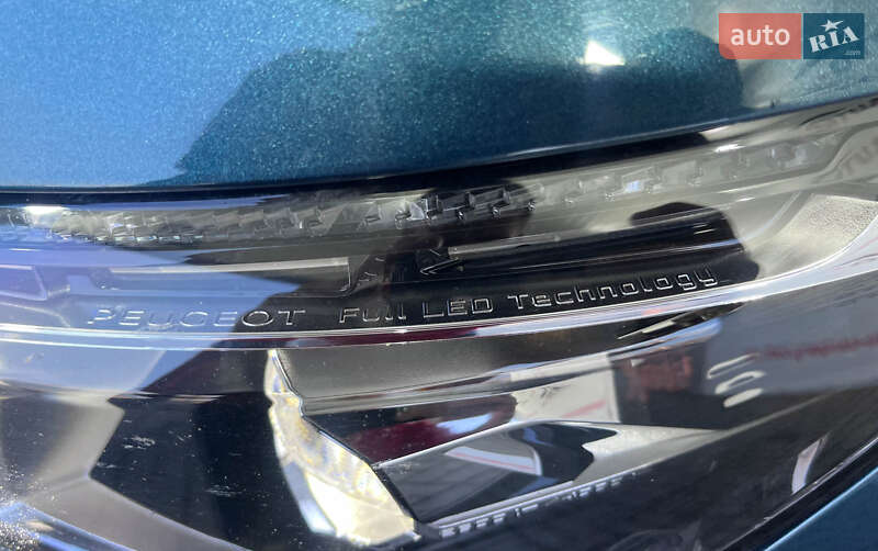 Внедорожник / Кроссовер Peugeot 5008 2019 в Львове