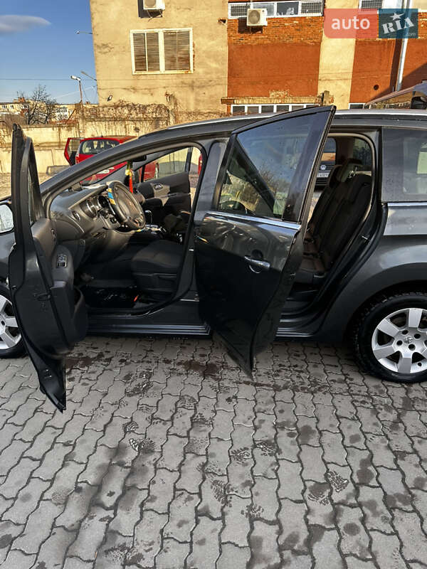 Микровэн Peugeot 5008 2013 в Калуше фото 11 Микровэн Peugeot 5008 2013 в Калуше