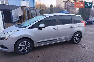 Микровэн Peugeot 5008 2010 в Черновцах