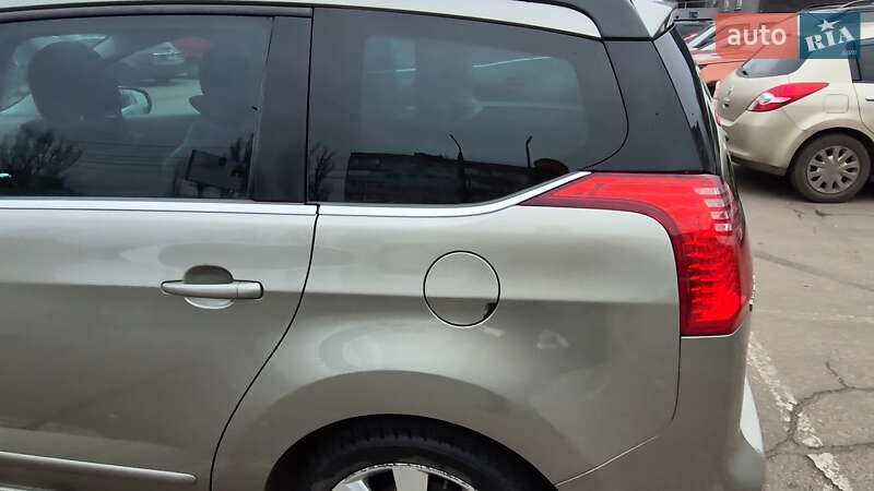 Микровэн Peugeot 5008 2010 в Кропивницком фото 5 Микровэн Peugeot 5008 2010 в Кропивницком