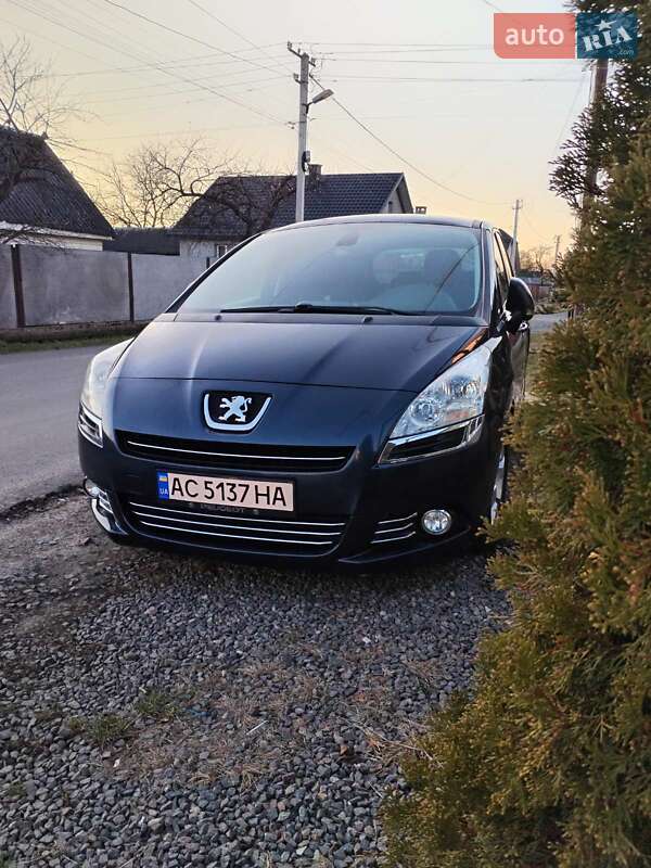 Peugeot 5008 2011 Peugeot 5008 2011