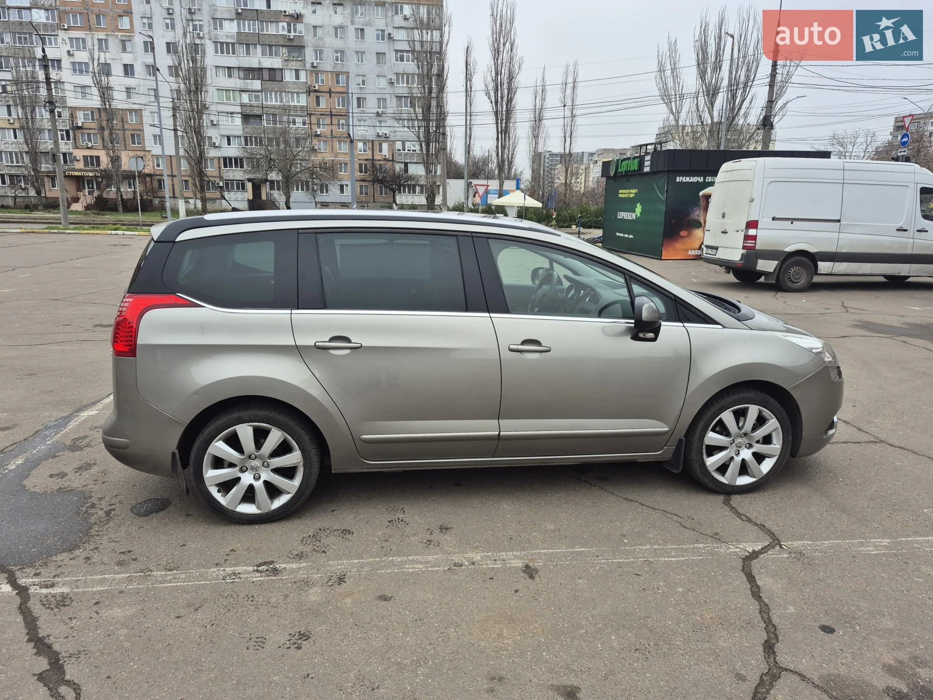 2010 Peugeot 5008 - мініатюра 18