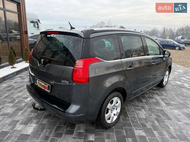 Микровэн Peugeot 5008 2015 в Коломые