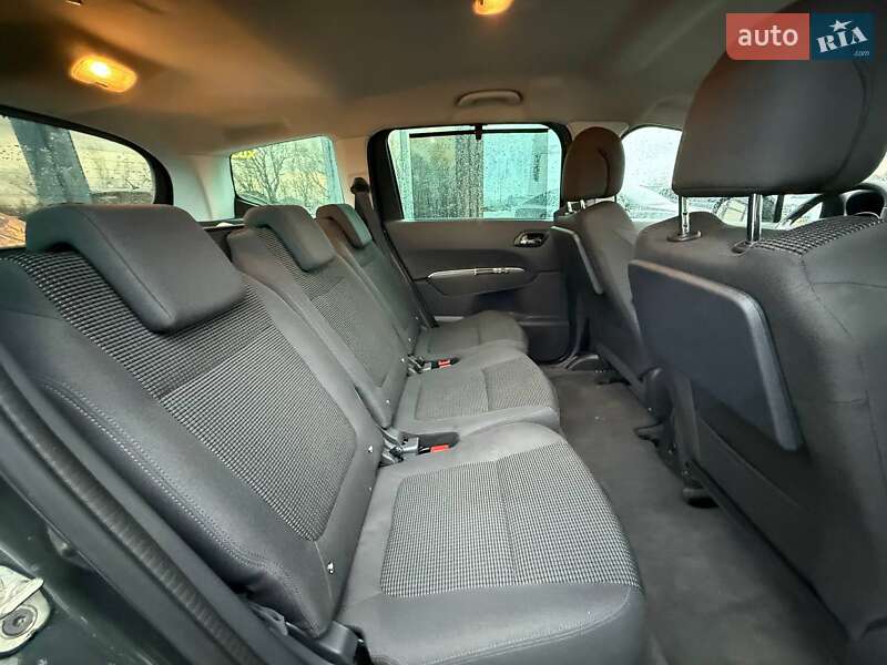 Микровэн Peugeot 5008 2015 в Коломые