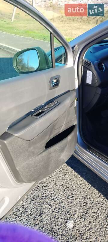 Микровэн Peugeot 5008 2015 в Тальном