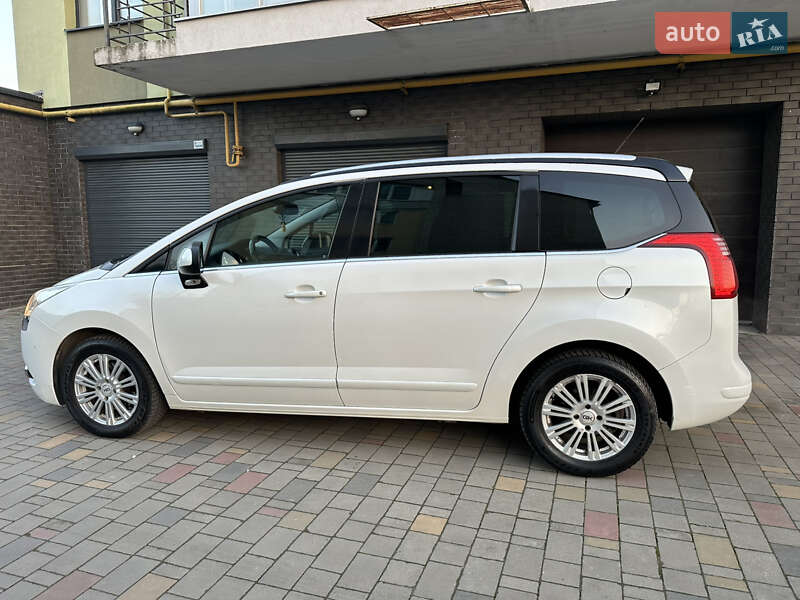 Мікровен Peugeot 5008 2011 в Луцьку