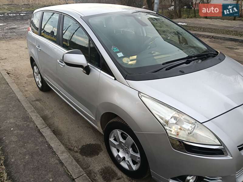 Peugeot 5008 2010