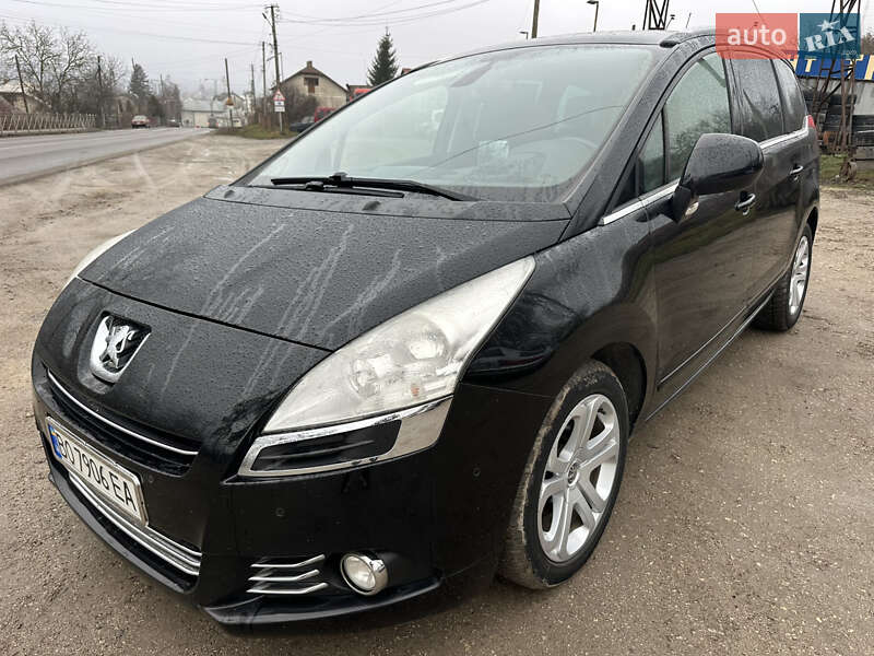Peugeot 5008 2013