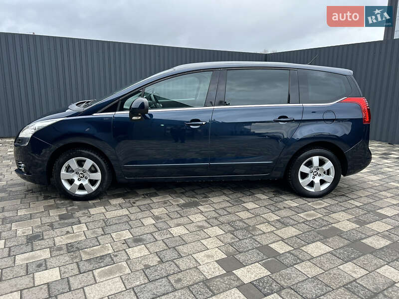 Мікровен Peugeot 5008 2011 в Полтаві