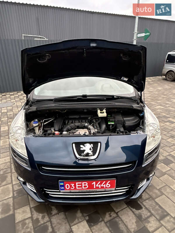 Мікровен Peugeot 5008 2011 в Полтаві