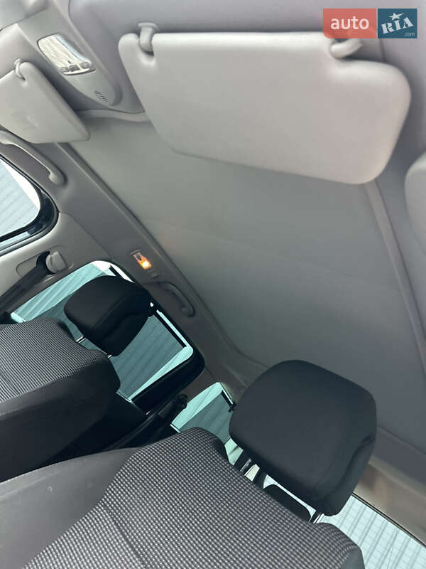 Мікровен Peugeot 5008 2011 в Полтаві