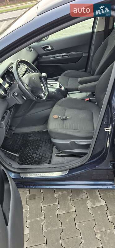 Микровэн Peugeot 5008 2010 в Киеве