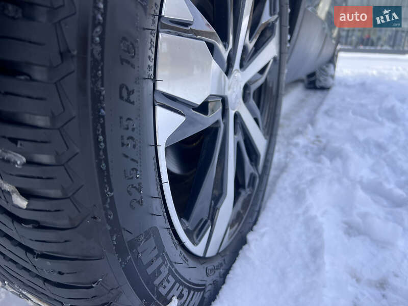 Позашляховик / Кросовер Peugeot 5008 2021 в Полтаві