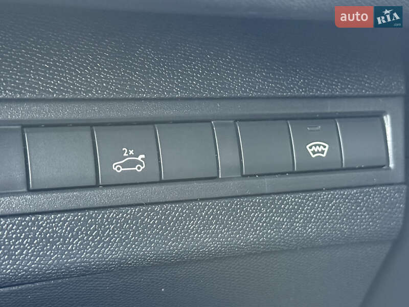 Внедорожник / Кроссовер Peugeot 5008 2018 в Дубно фото 43 Внедорожник / Кроссовер Peugeot 5008 2018 в Дубно