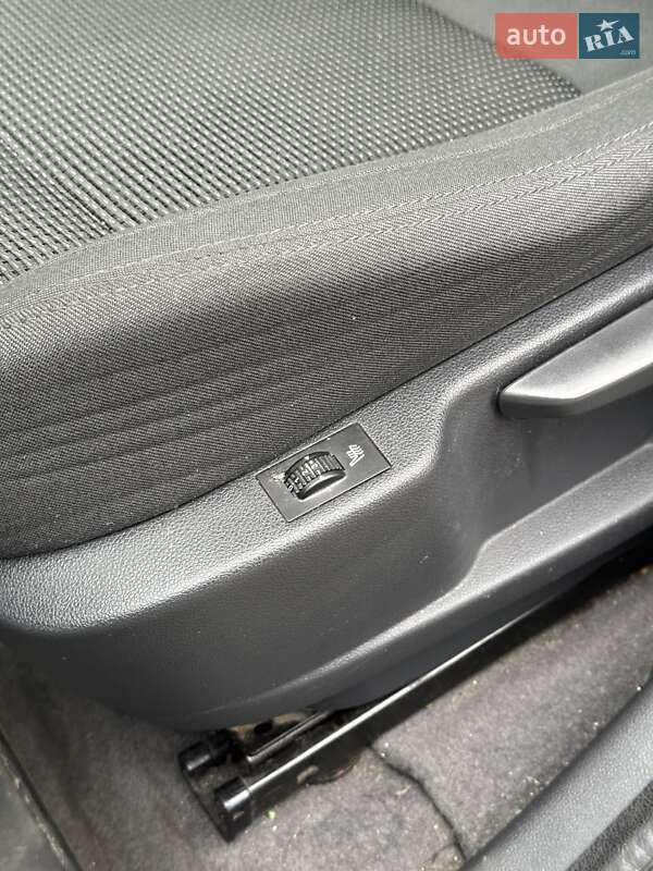 Микровэн Peugeot 5008 2012 в Сумах