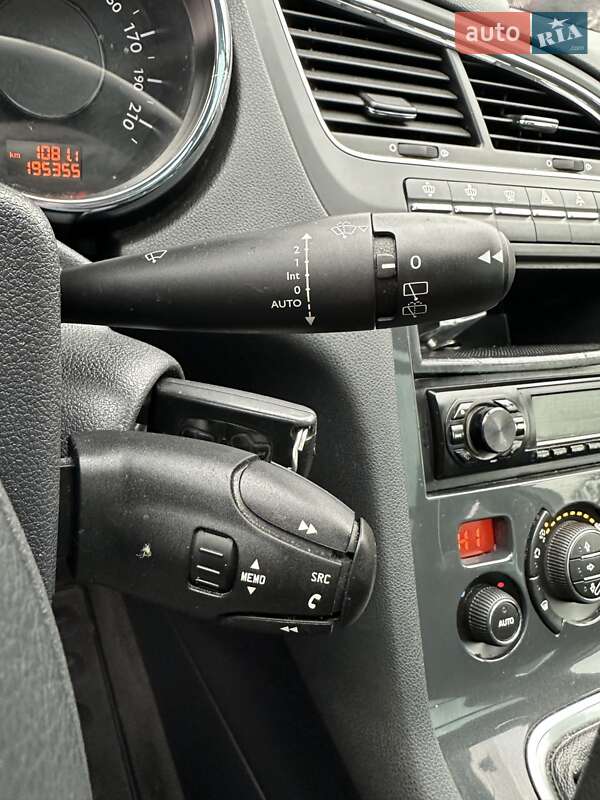 Микровэн Peugeot 5008 2012 в Сумах