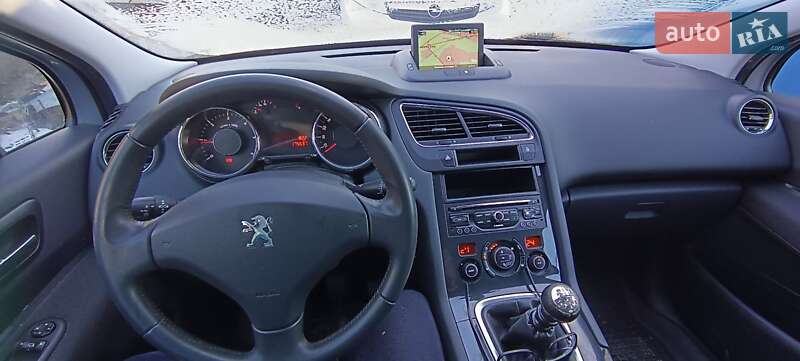 Мікровен Peugeot 5008 2014 в Херсоні