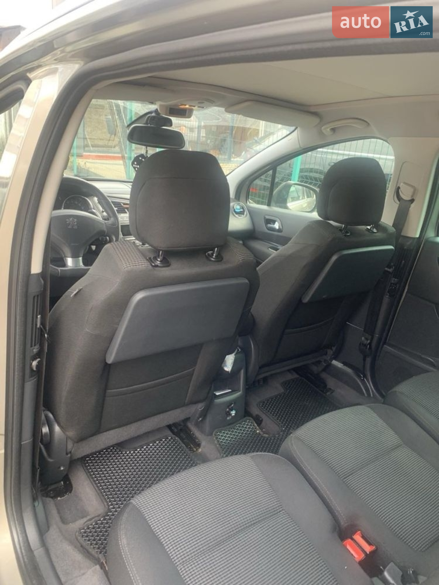 2010 Peugeot 5008 - мініатюра 11