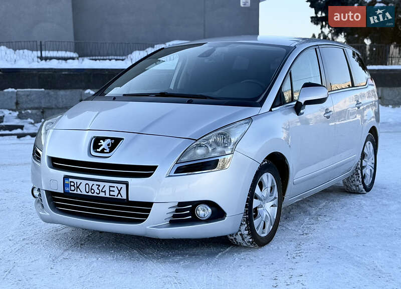 Peugeot 5008 2010 Peugeot 5008 2010