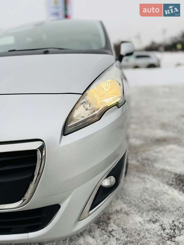 Микровэн Peugeot 5008 2014 в Львове фото 18 Микровэн Peugeot 5008 2014 в Львове