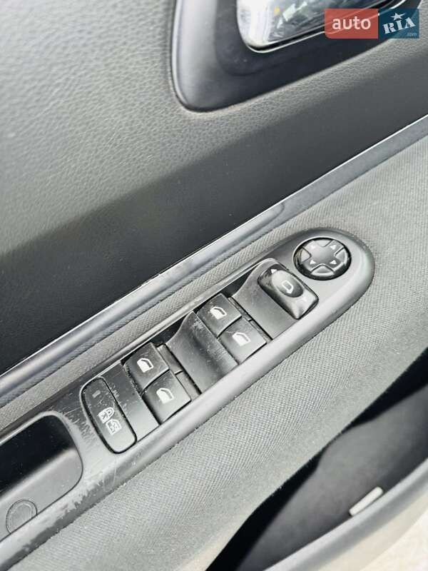 Микровэн Peugeot 5008 2014 в Львове фото 31 Микровэн Peugeot 5008 2014 в Львове