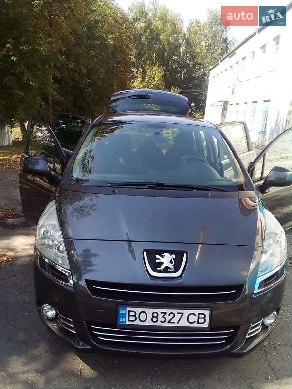 Peugeot 5008 2010