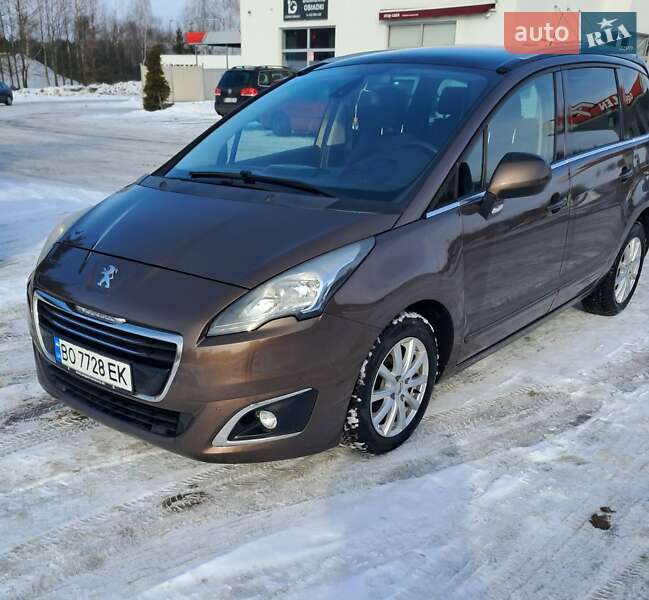 Peugeot 5008 2015
