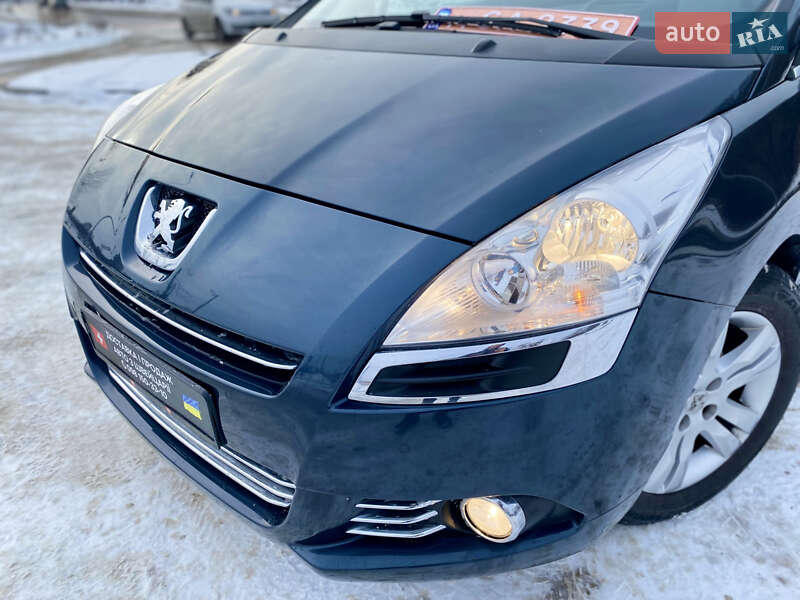 Микровэн Peugeot 5008 2012 в Львове