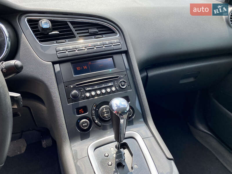 Микровэн Peugeot 5008 2012 в Львове