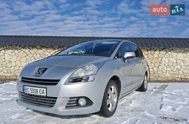 Микровэн Peugeot 5008 2010 в Львове