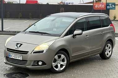 Микровэн Peugeot 5008 2011 в Ужгороде