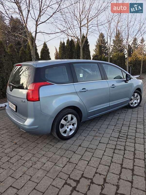 Микровэн Peugeot 5008 2010 в Львове фото 6 Микровэн Peugeot 5008 2010 в Львове