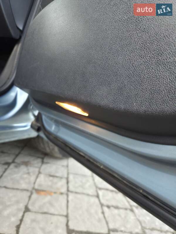 Микровэн Peugeot 5008 2010 в Львове фото 42 Микровэн Peugeot 5008 2010 в Львове