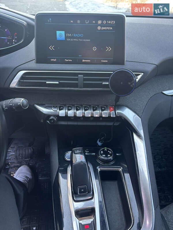 Внедорожник / Кроссовер Peugeot 5008 2017 в Тернополе