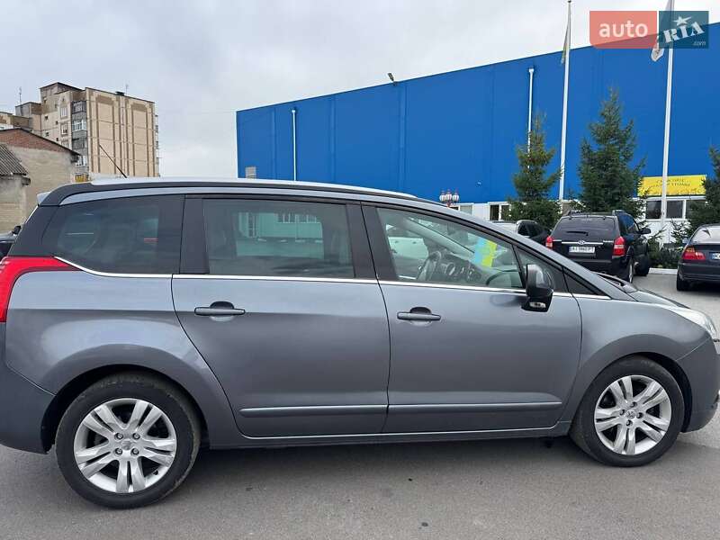 Микровэн Peugeot 5008 2011 в Богуславе