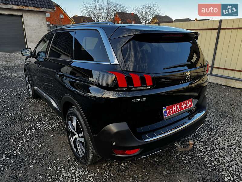 Внедорожник / Кроссовер Peugeot 5008 2020 в Луцке