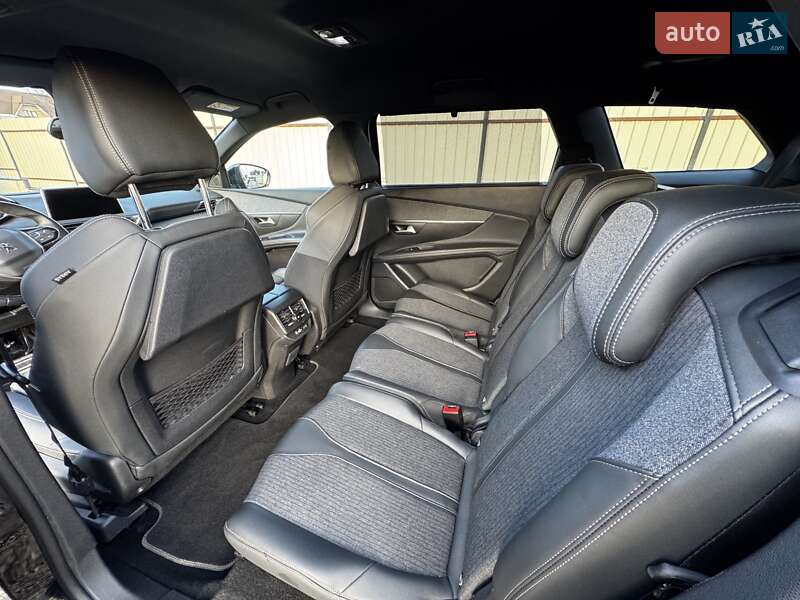 Внедорожник / Кроссовер Peugeot 5008 2020 в Луцке