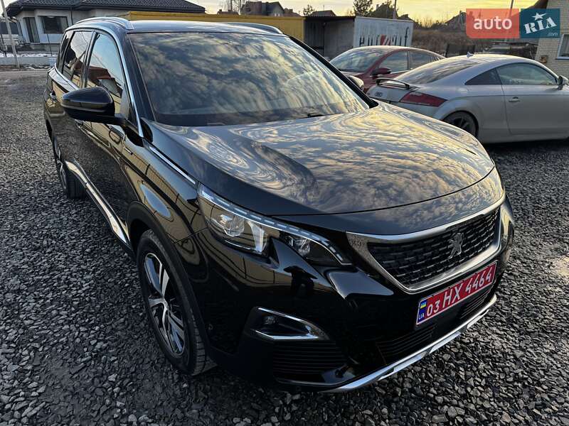 Внедорожник / Кроссовер Peugeot 5008 2020 в Луцке