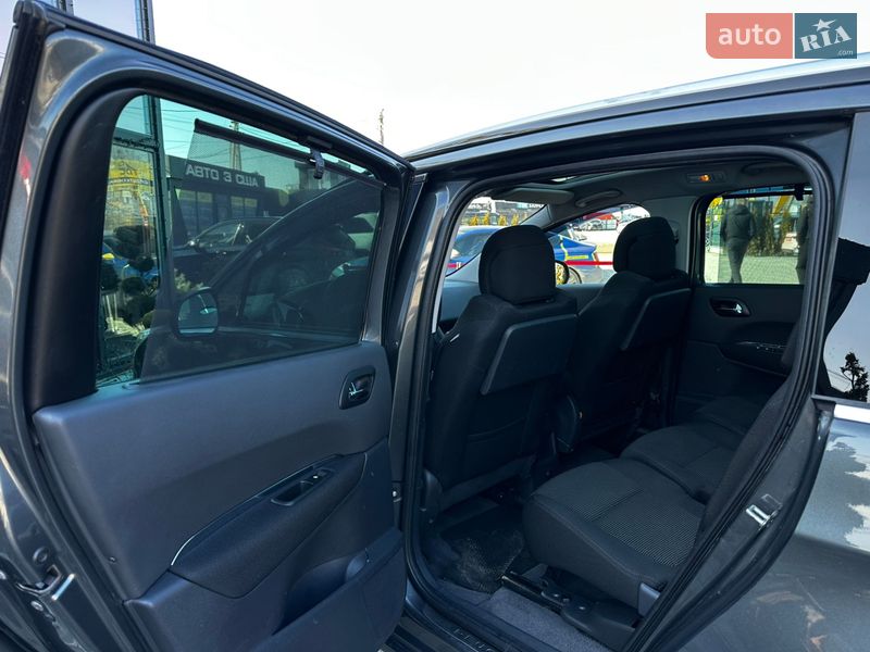 Микровэн Peugeot 5008 2010 в Львове
