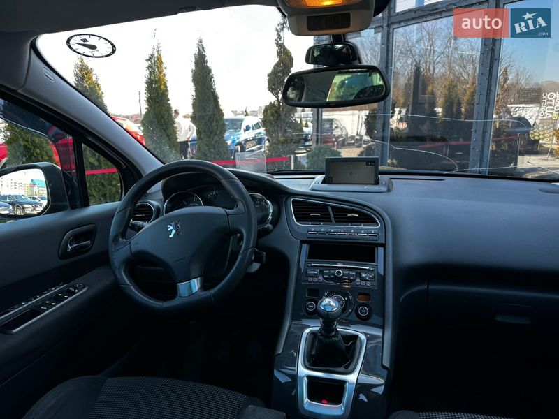 Микровэн Peugeot 5008 2010 в Львове