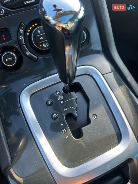 Микровэн Peugeot 5008 2015 в Виннице