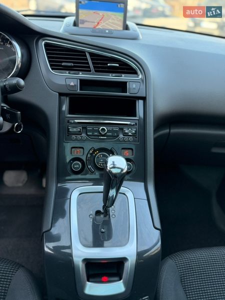 Микровэн Peugeot 5008 2013 в Стрые