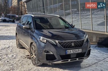 Позашляховик / Кросовер Peugeot 5008 2019 в Києві