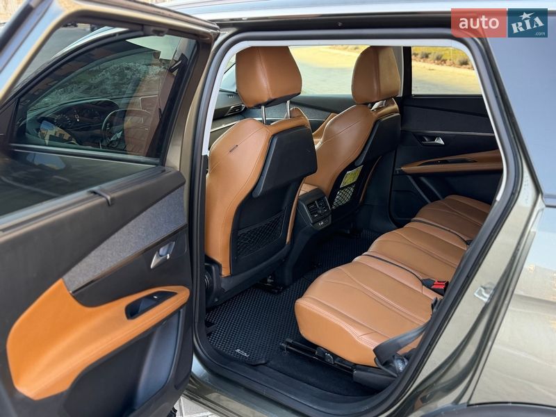 Внедорожник / Кроссовер Peugeot 5008 2017 в Тернополе
