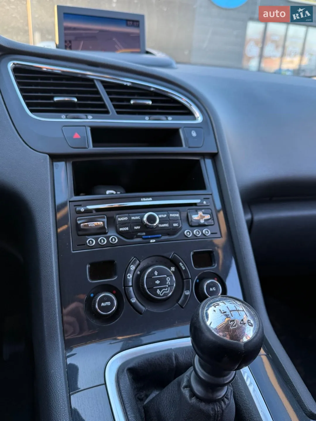 2010 Peugeot 5008 - мініатюра 11