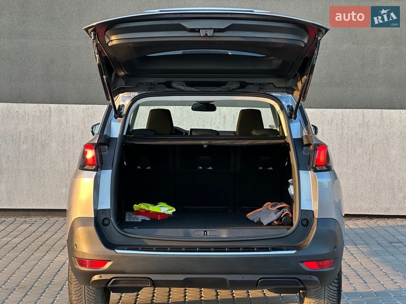 Внедорожник / Кроссовер Peugeot 5008 2020 в Тернополе