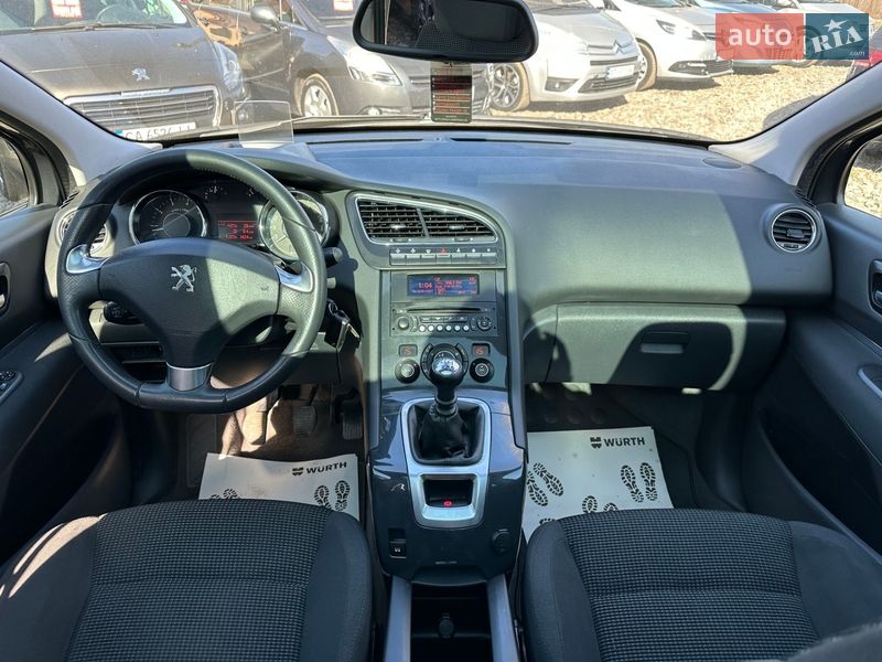 Микровэн Peugeot 5008 2013 в Смеле