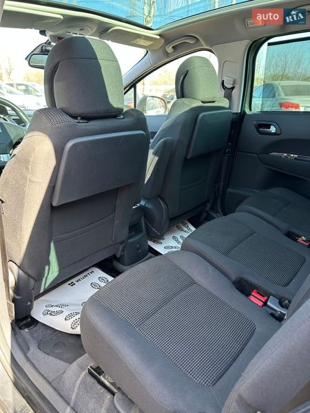 Микровэн Peugeot 5008 2013 в Смеле